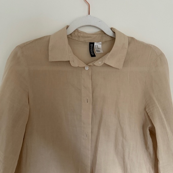 H&M Cotton Beige Button-Down Shirt - Picture 2 of 2